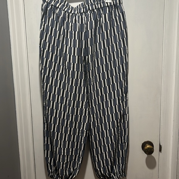 New MM LAFLUER Amelia silk joggers - Picture 8 of 9